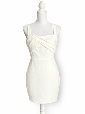 Sweetest Moments Ivory Ruched Bodycon Lulu's Dress Size Large NWT